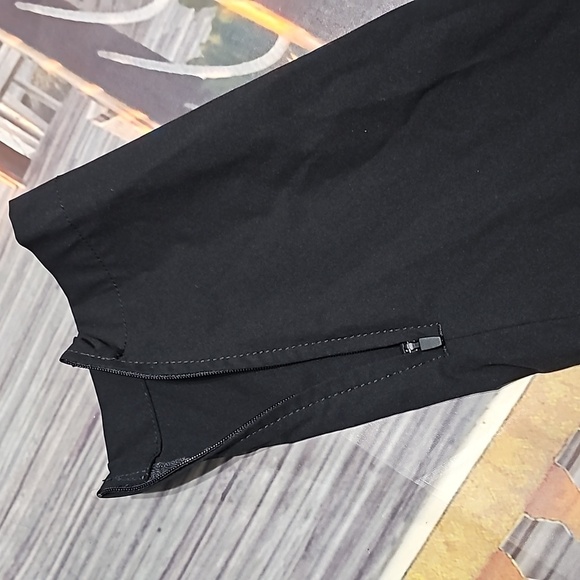 BR STANDARD Black Zippered Ankle Motion Tech Joggers Pants Size Medium - Picture 5 of 7